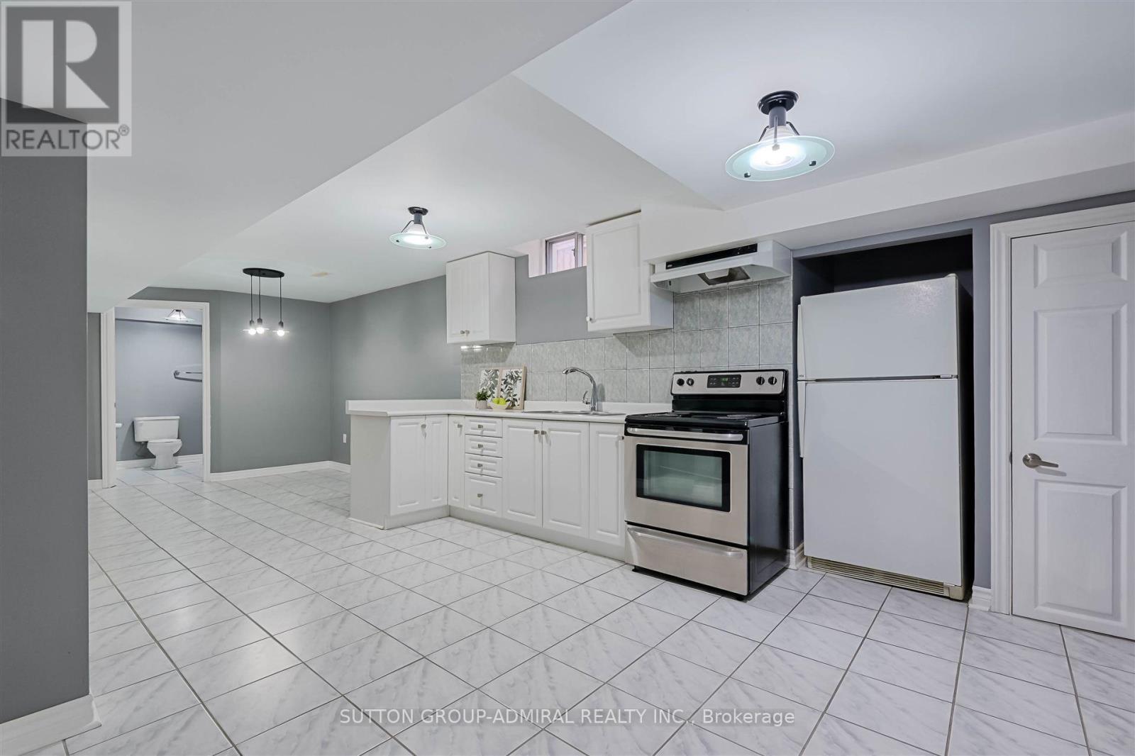 108 Camomile Street Property Photo 32