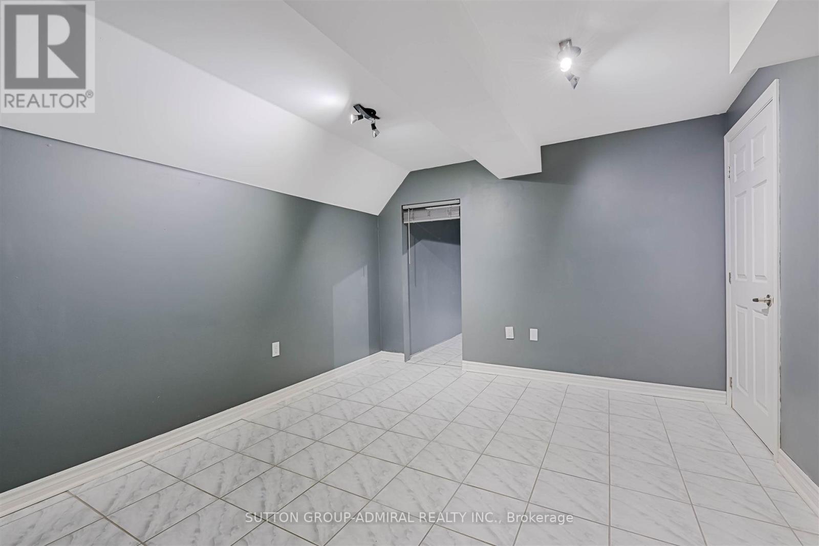 108 Camomile Street Property Photo 34