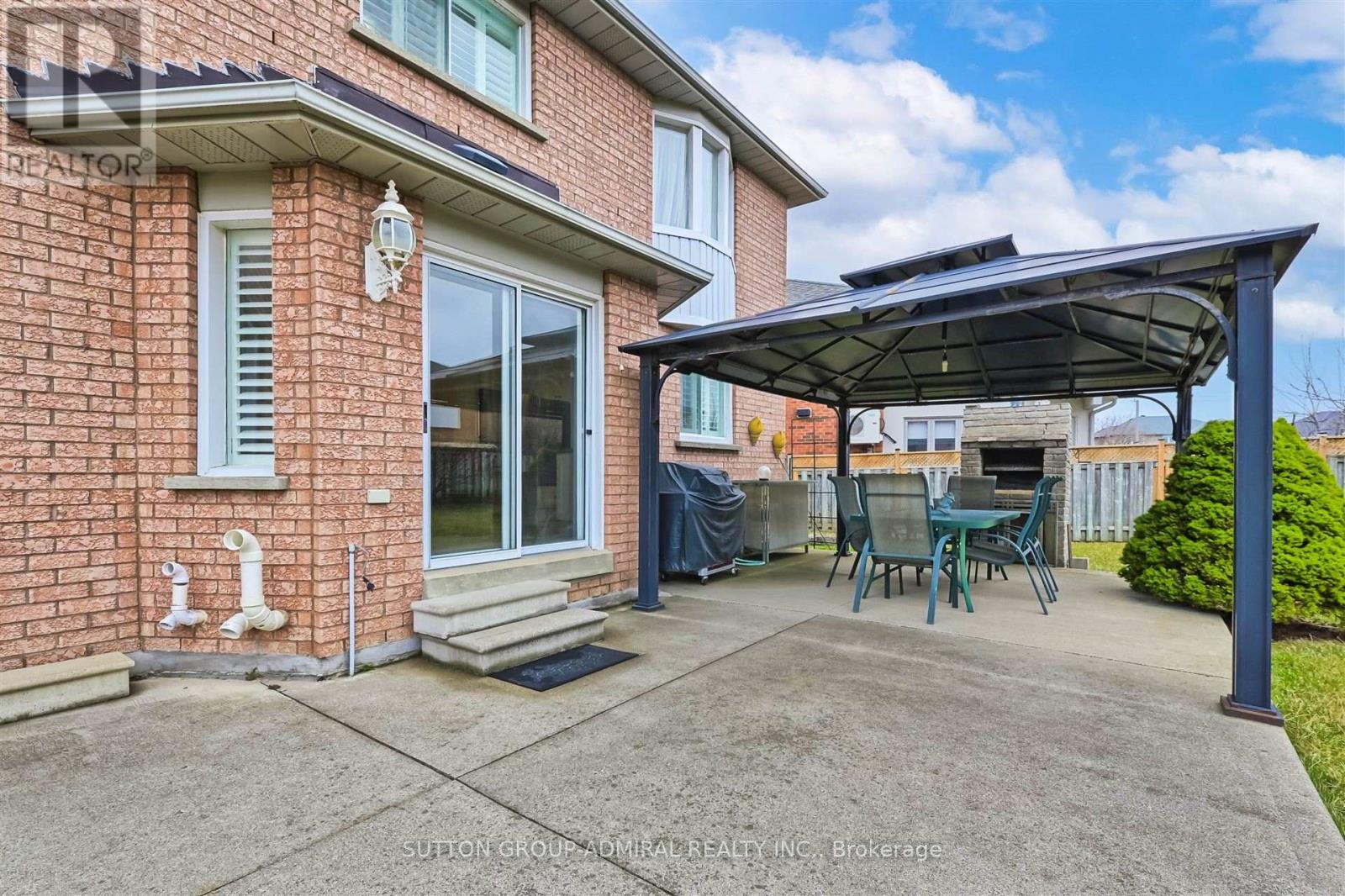 108 Camomile Street Property Photo 41