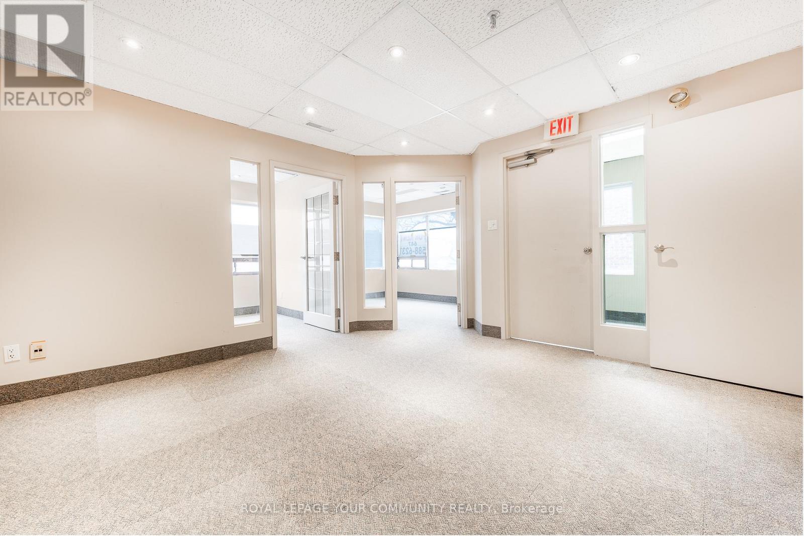 11u - 400 Esna Park Drive Property Photo 4
