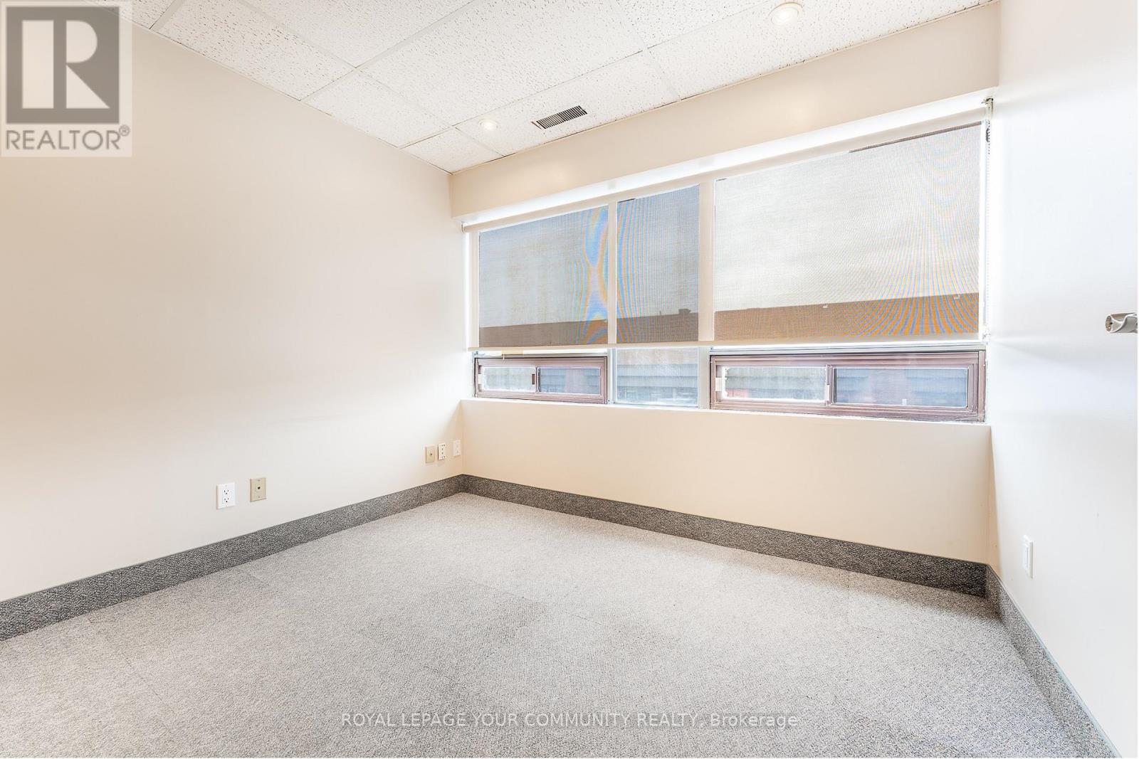 11u - 400 Esna Park Drive Property Photo 7