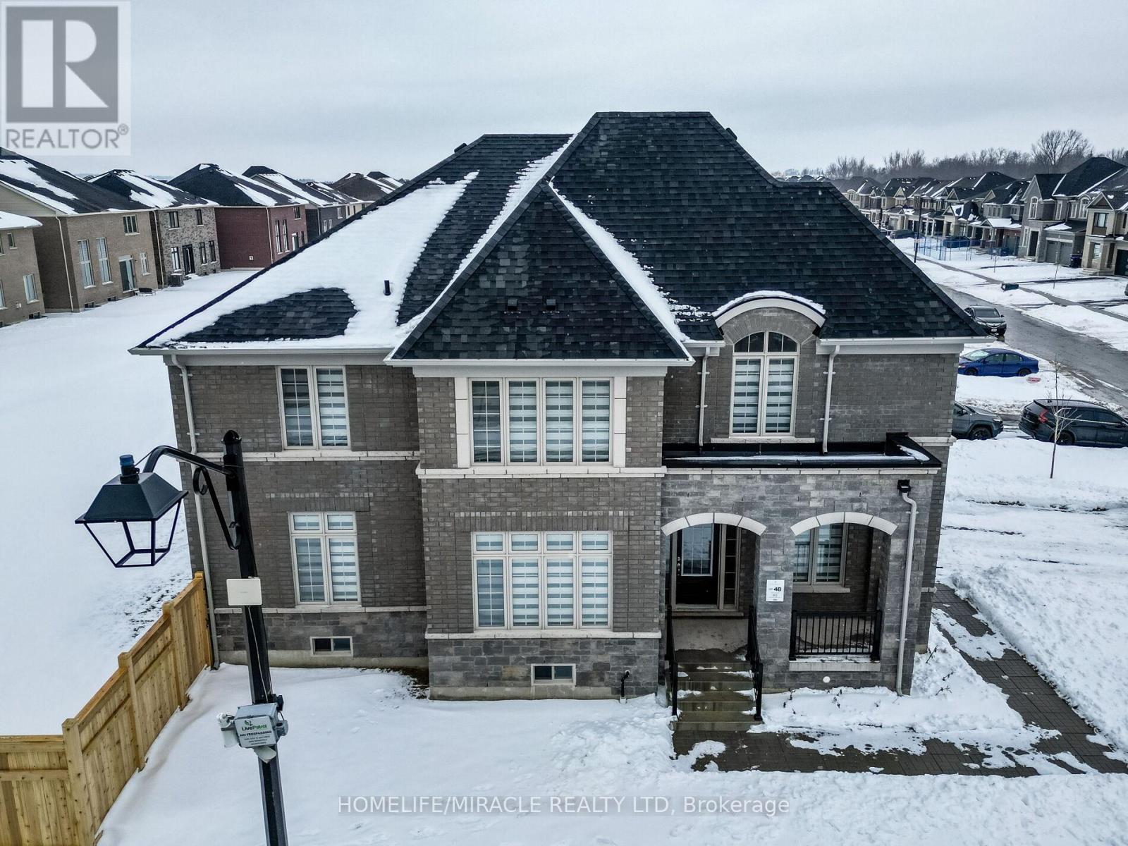 40 Sandhill Crescent Property Photo 1