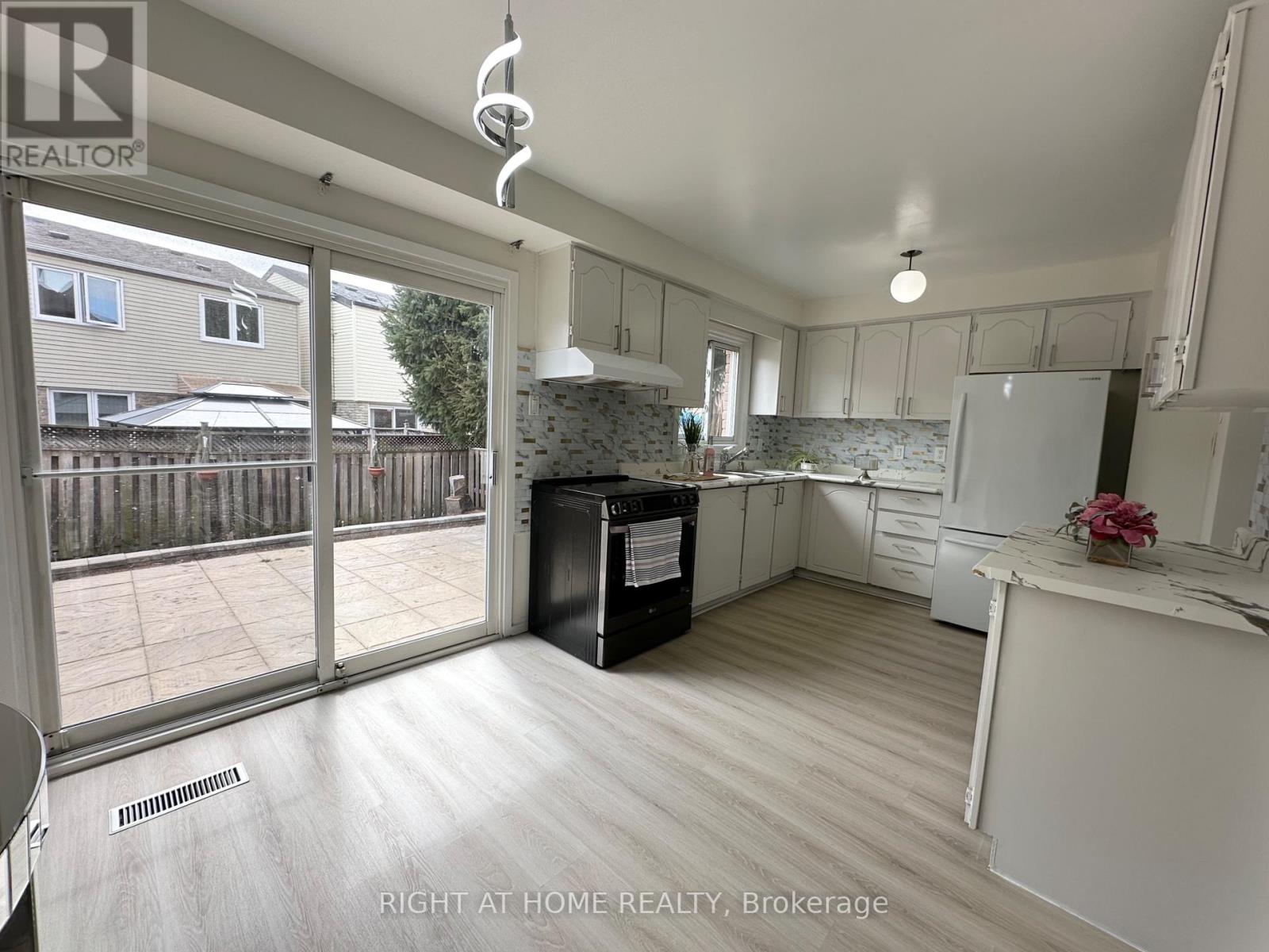 63 Spyglass Hill Road Property Photo 8