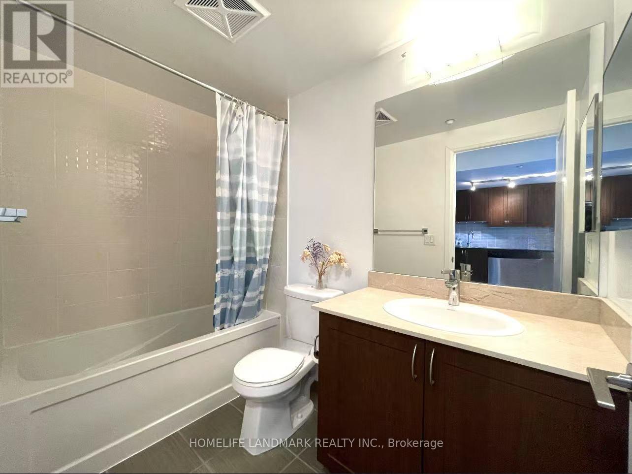 1017 - 372 Highway 7 E Property Photo 14