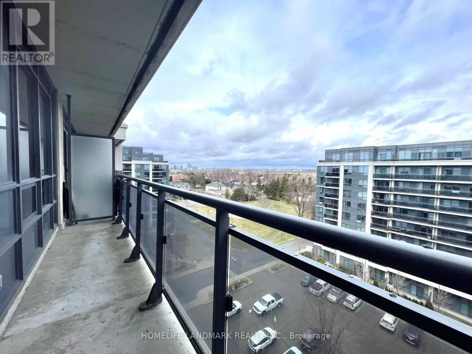 1017 - 372 Highway 7 E Property Photo 15