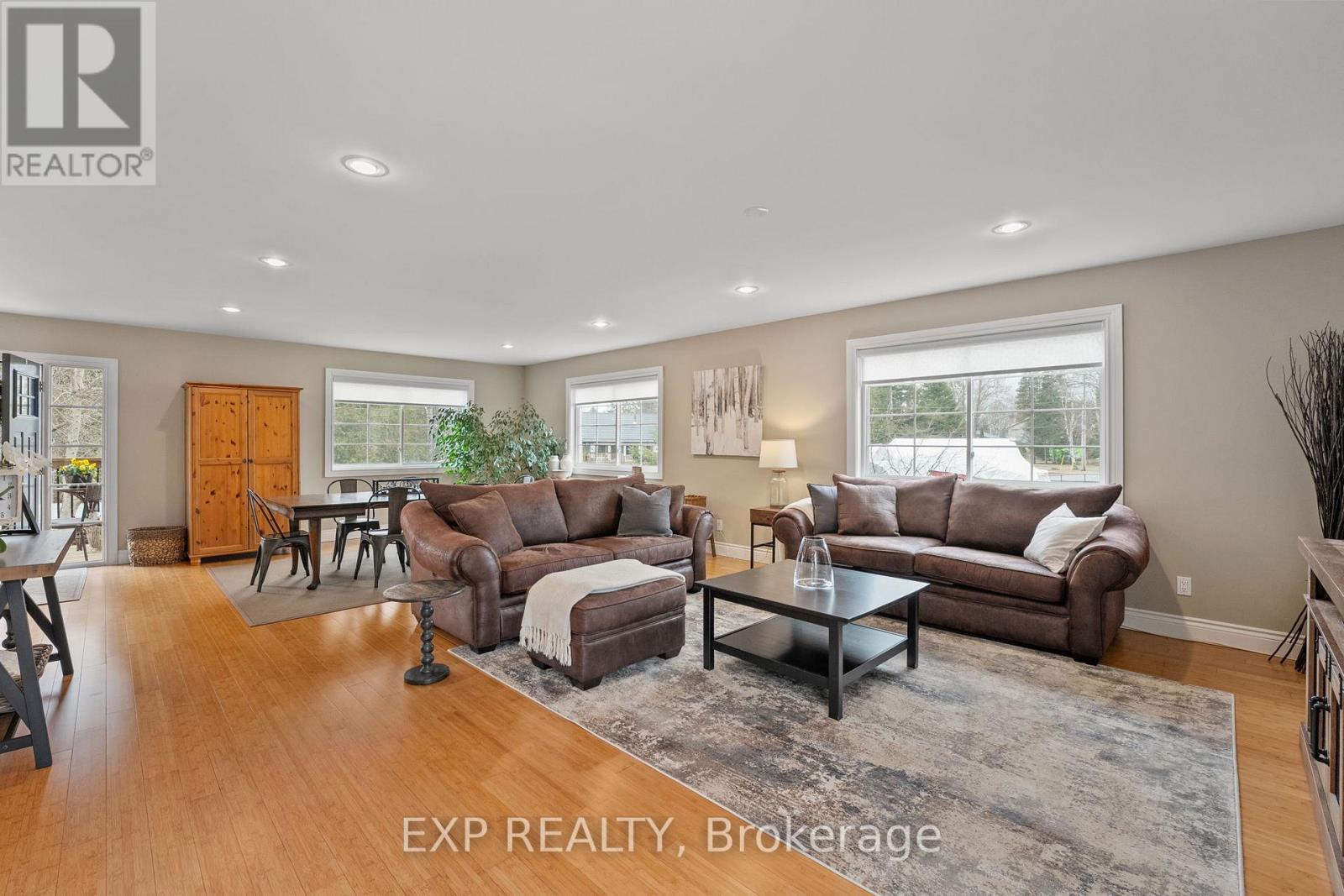 90 Pinecrest Road Property Photo 7