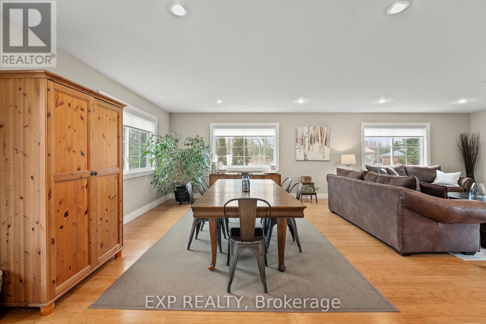 90 Pinecrest Road Property Photo 10