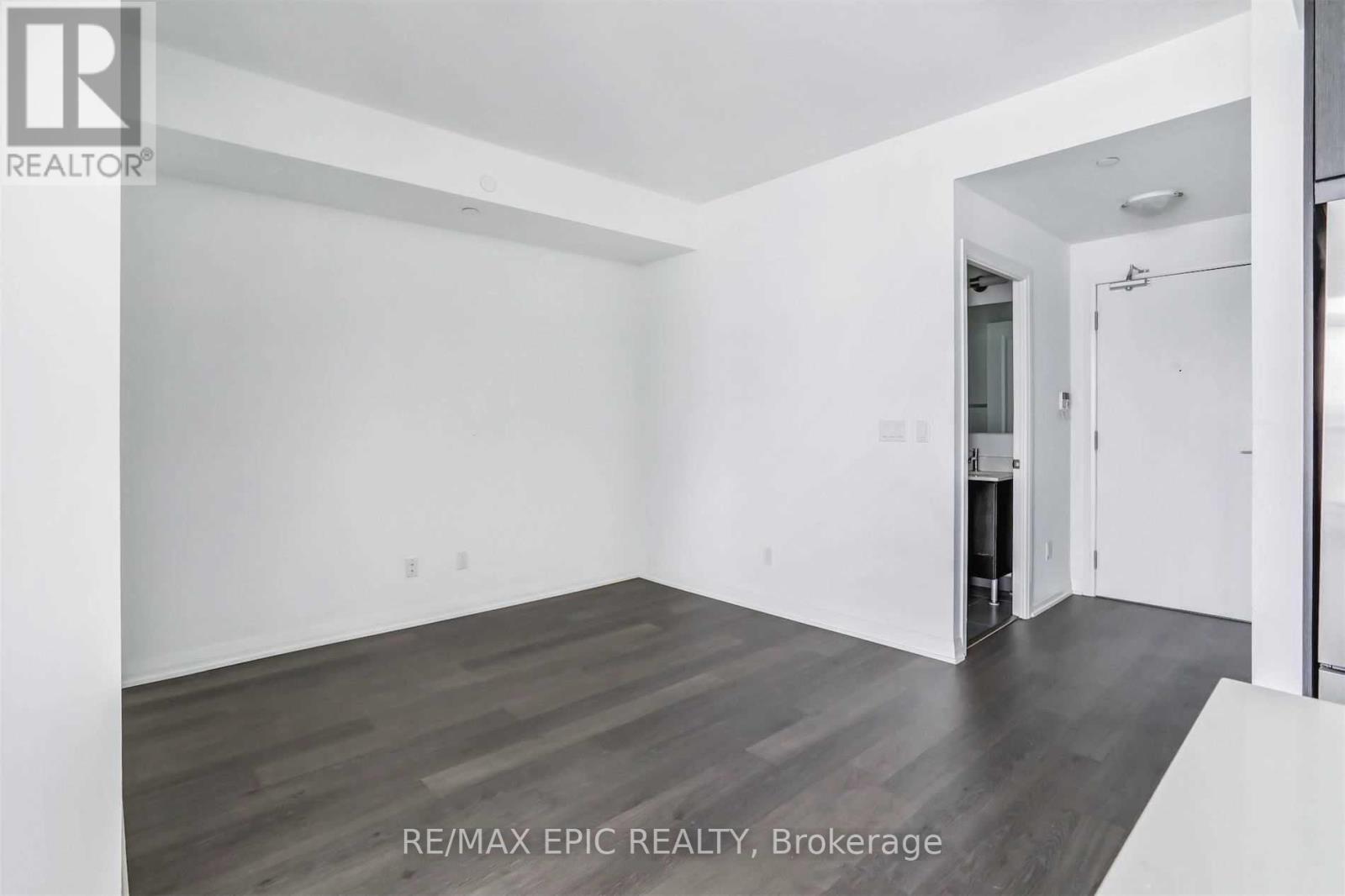 1507 - 65 Oneida Crescent Property Photo 6