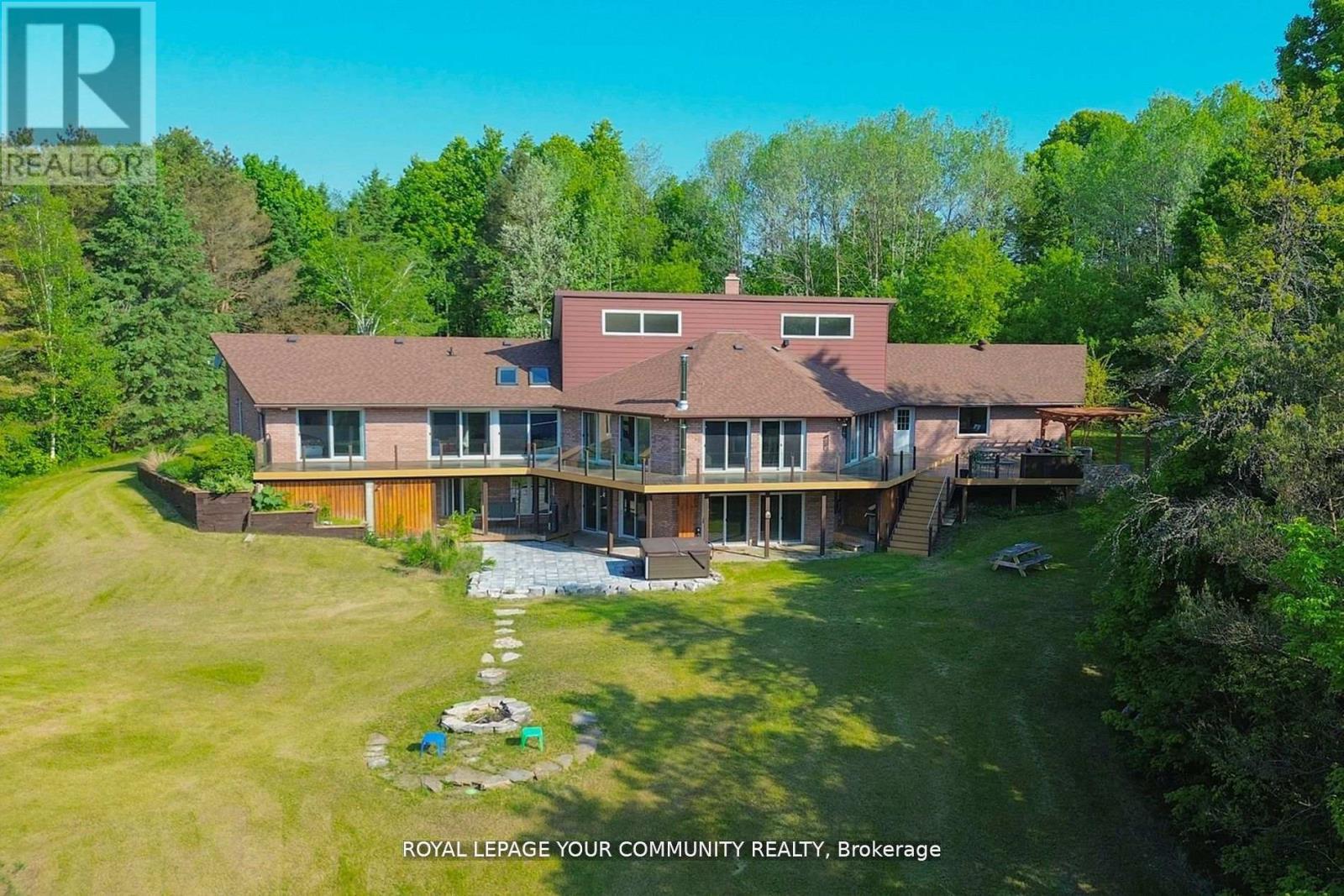 4997 Davis Drive Property Photo 2