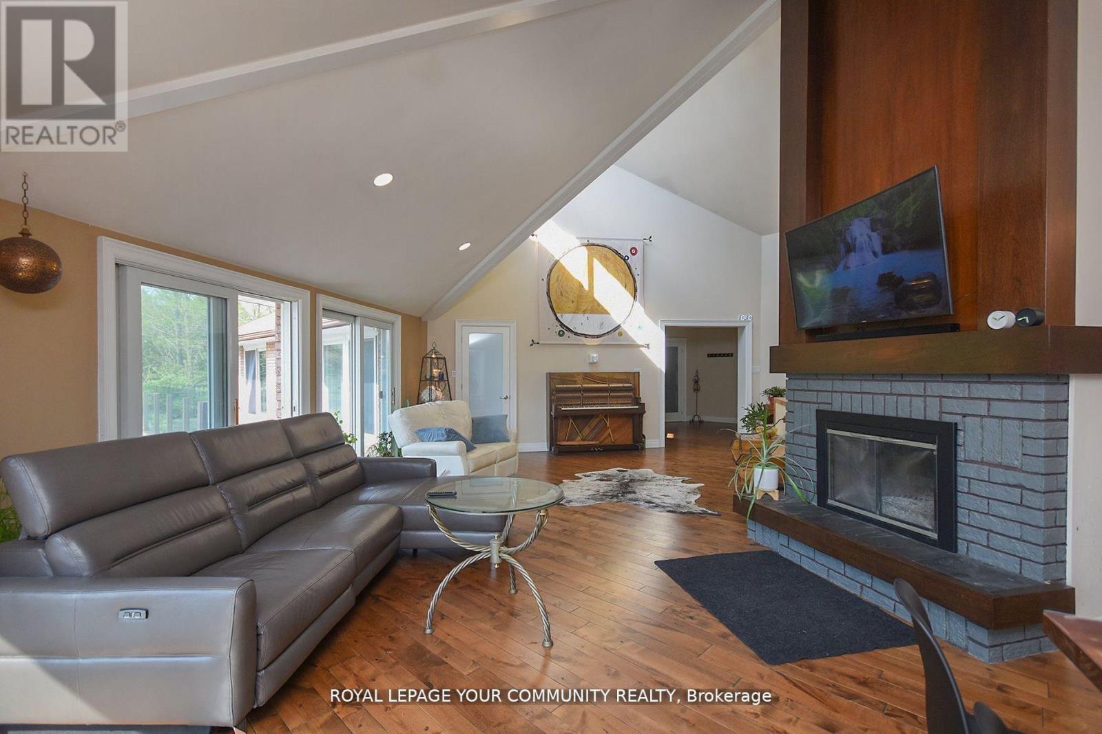 4997 Davis Drive Property Photo 10