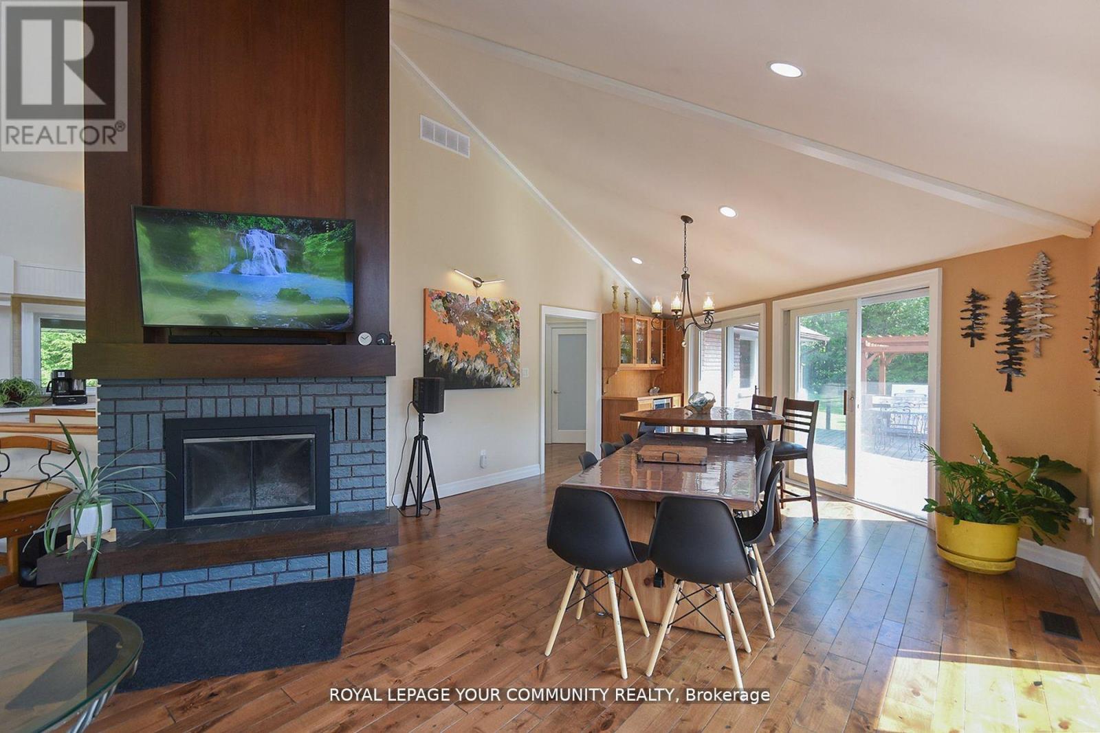 4997 Davis Drive Property Photo 14