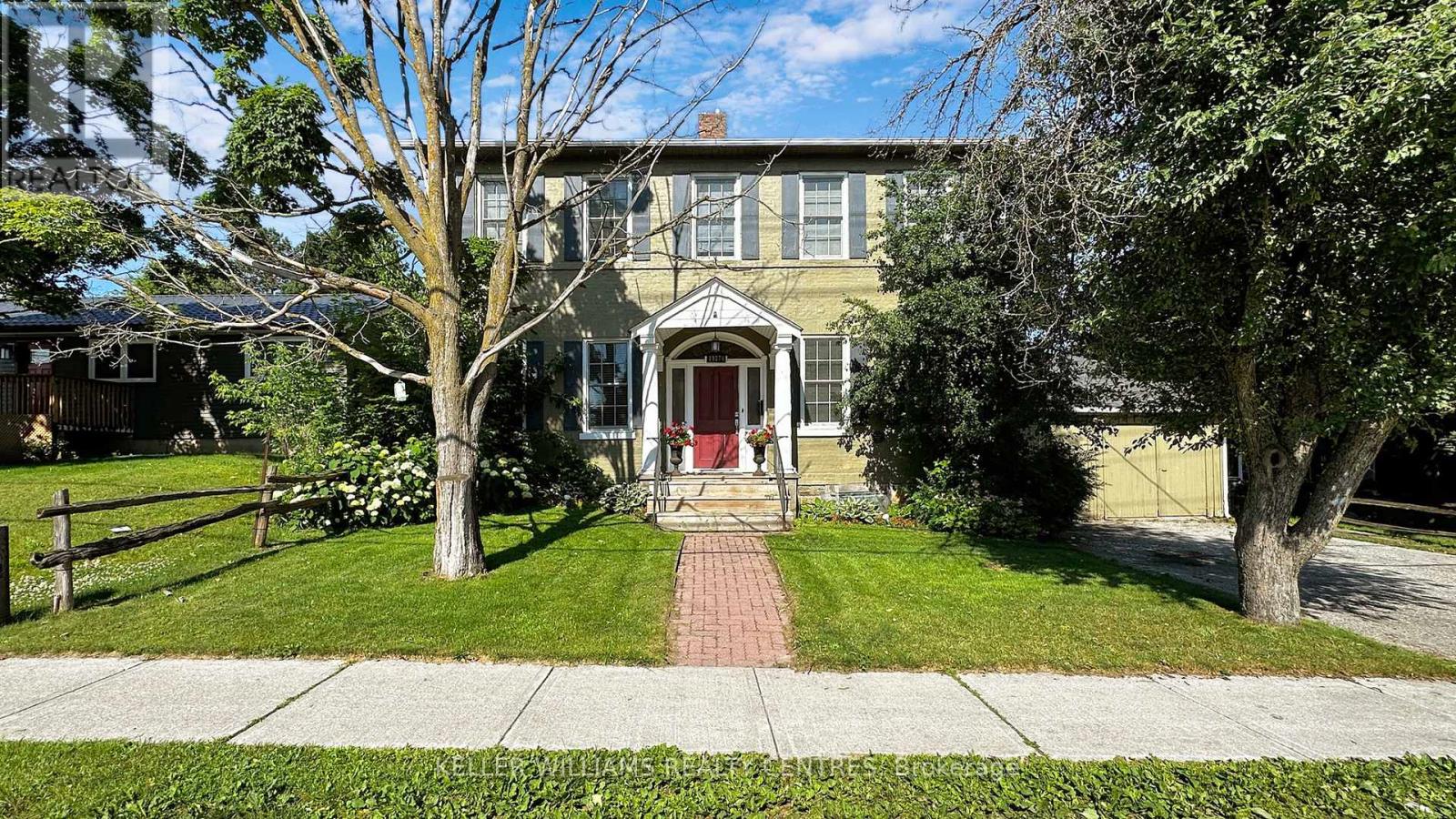 19374 Yonge Street Property Photo 1