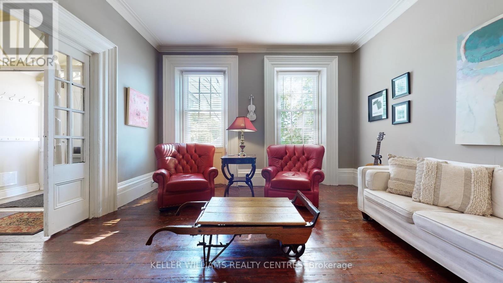 19374 Yonge Street Property Photo 3