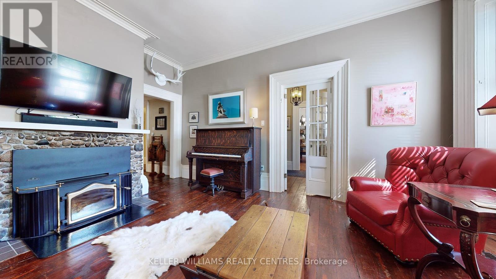19374 Yonge Street Property Photo 5