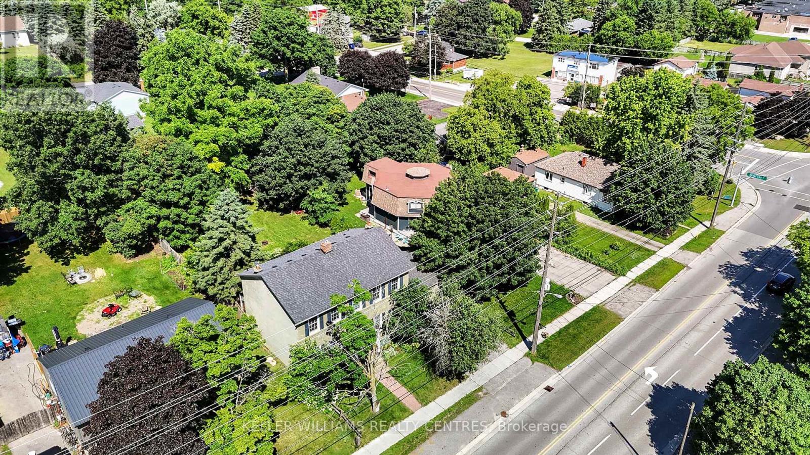 19374 Yonge Street Property Photo 22