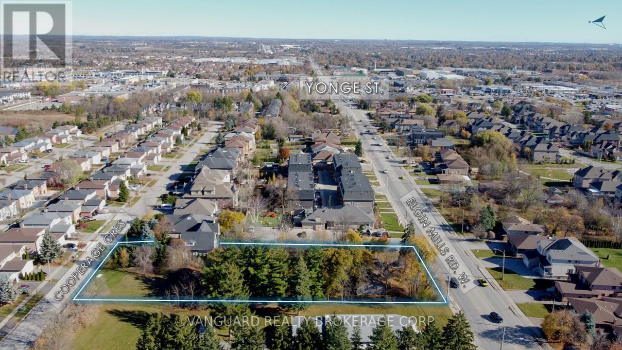 196 Elgin Mills Road W Property Photo 2