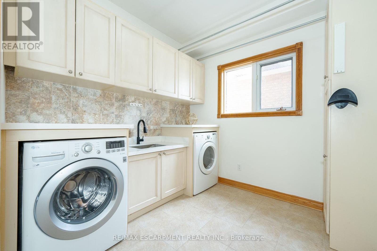 122 Arten Avenue Property Photo 19