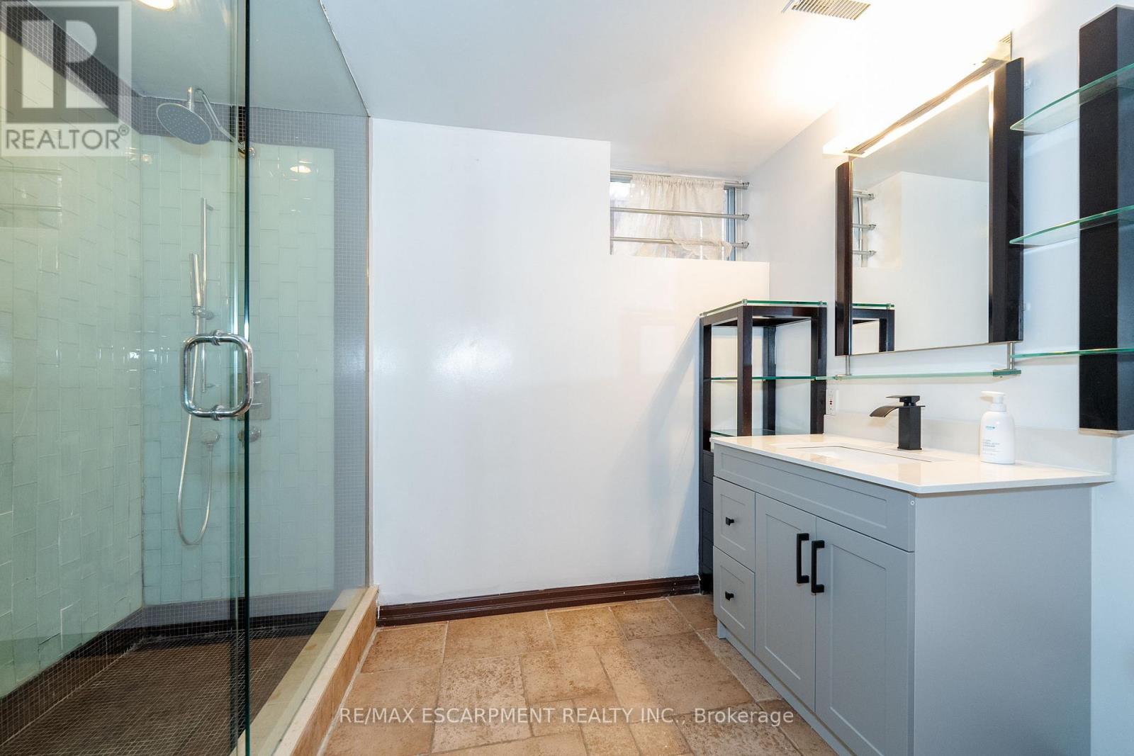 122 Arten Avenue Property Photo 35