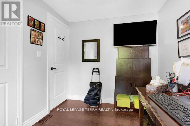 10 South Boulevard Property Photo 12