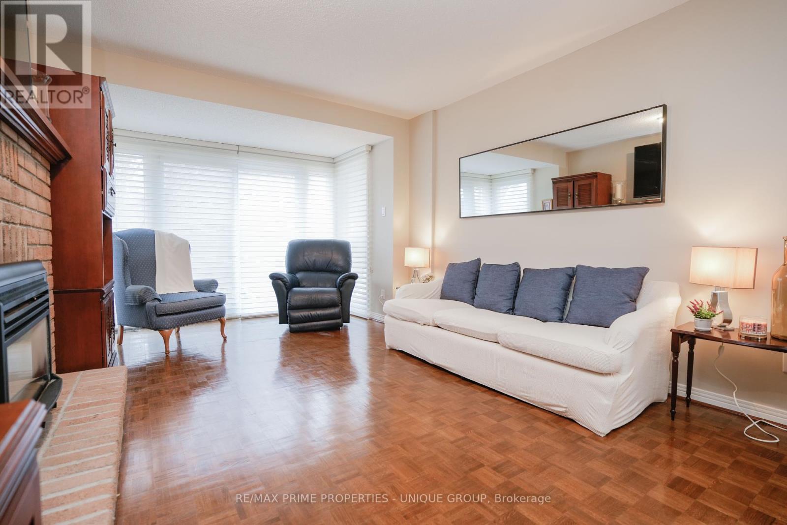 9 Longwater Chase Property Photo 6