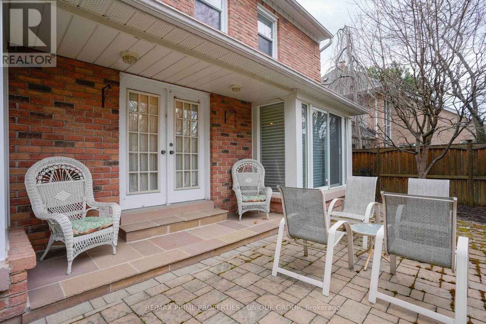9 Longwater Chase Property Photo 26