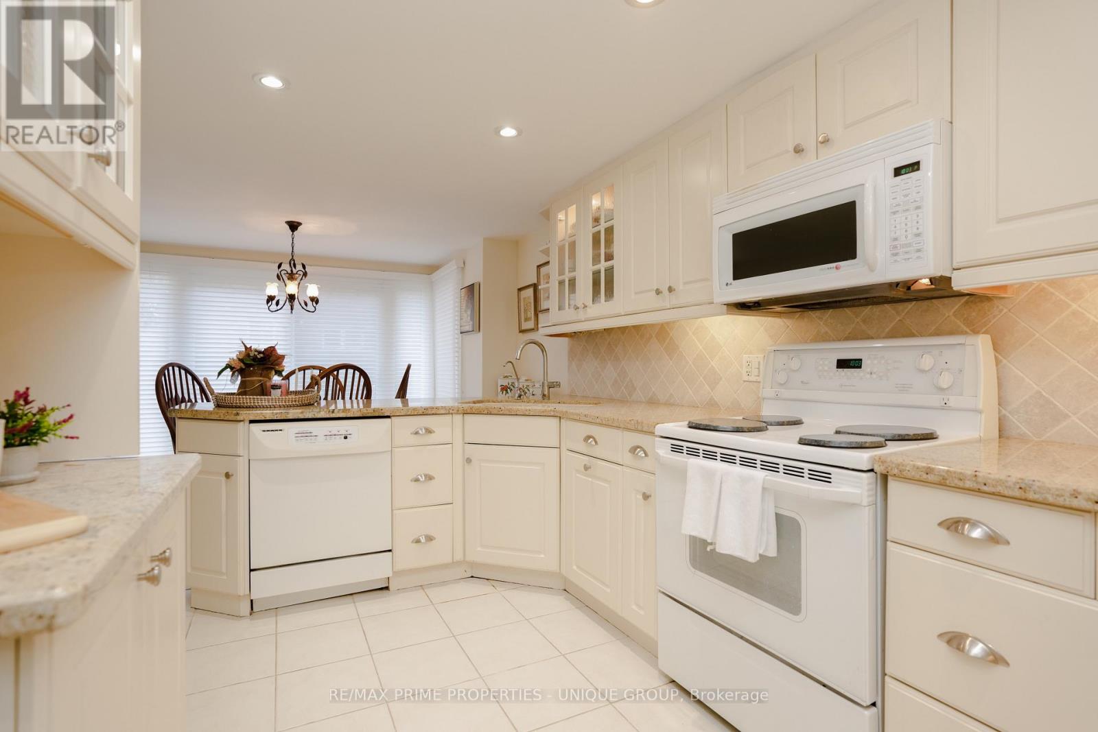 9 Longwater Chase Property Photo 39