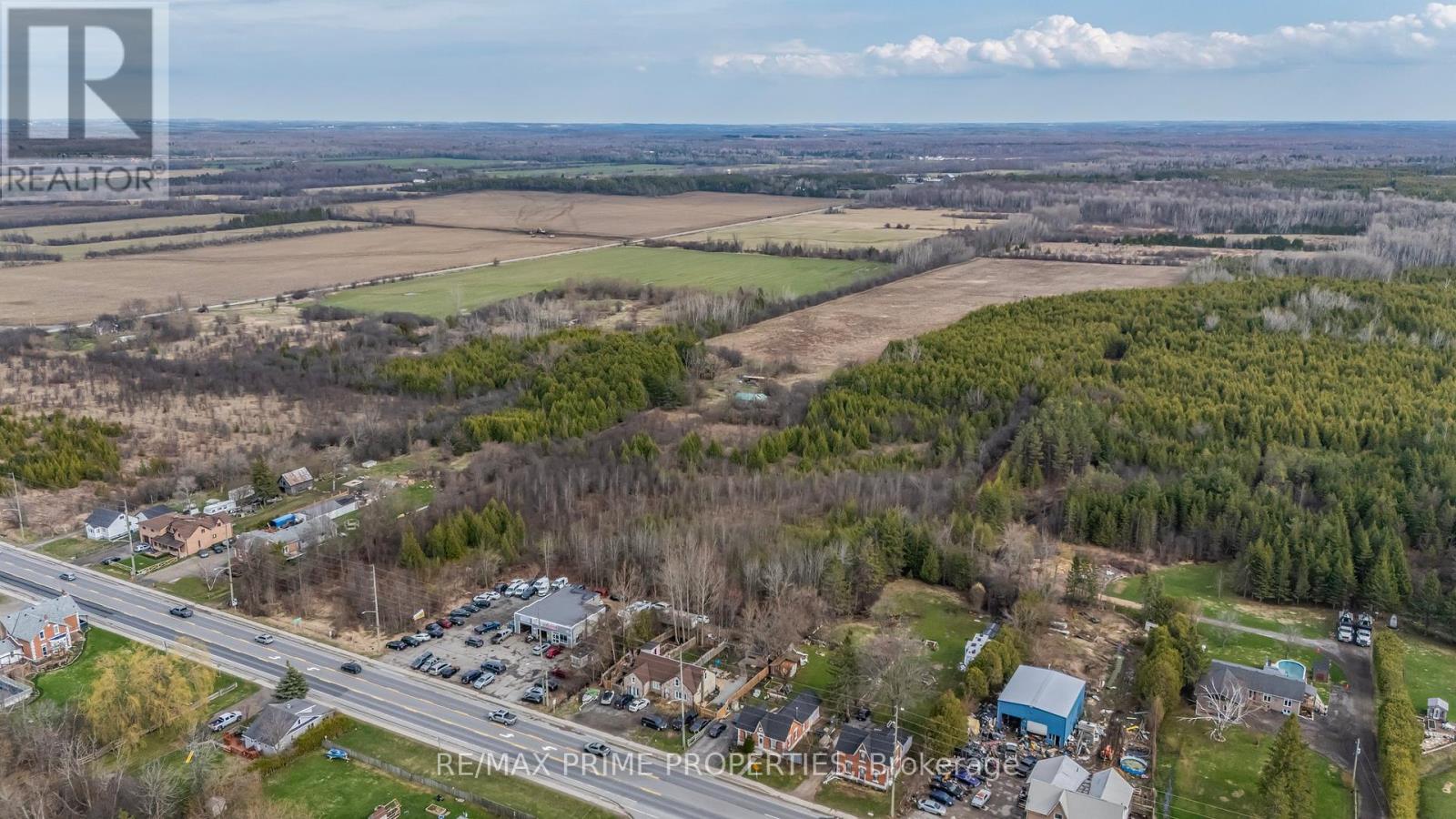 28171 Highway 48 Property Photo 4