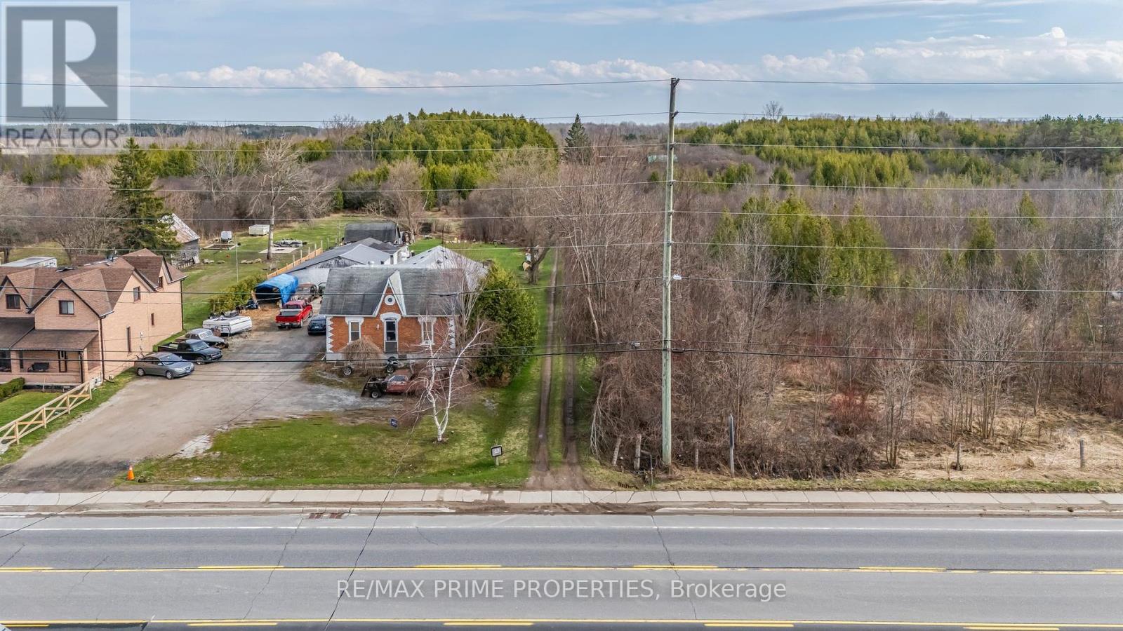 28171 Highway 48 Property Photo 6