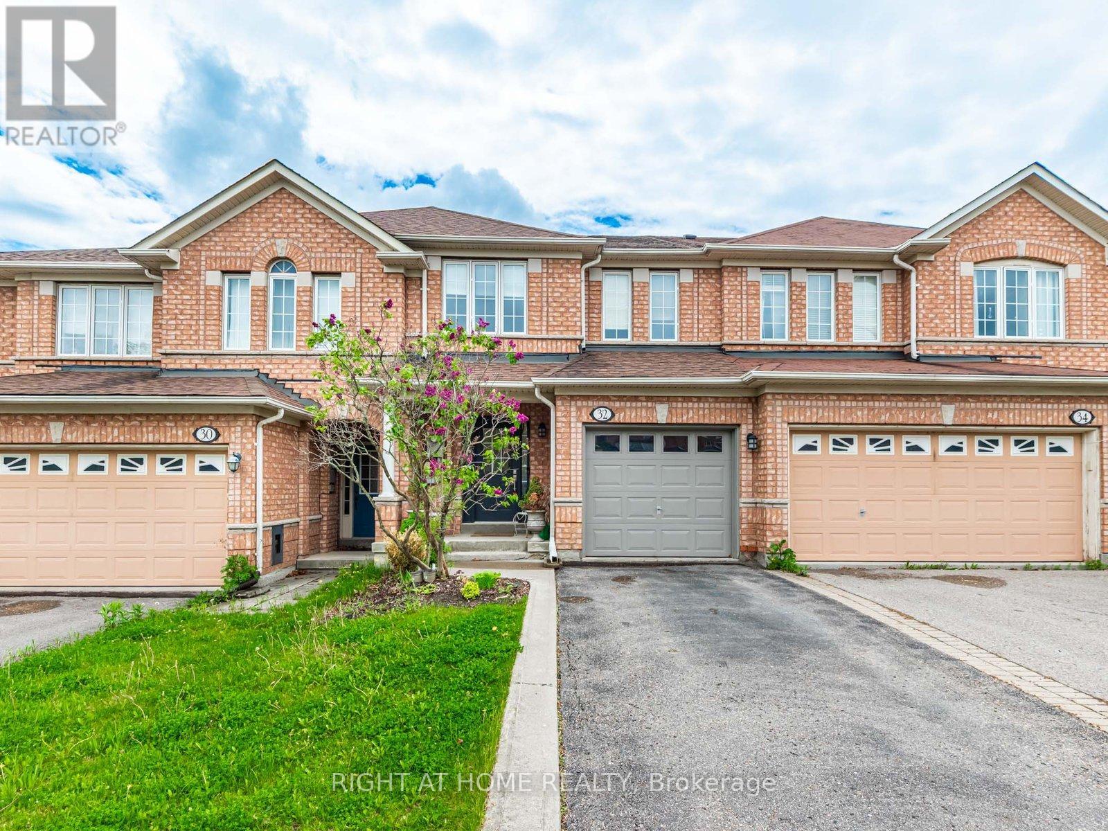 32 MILLCLIFF CIRCLE