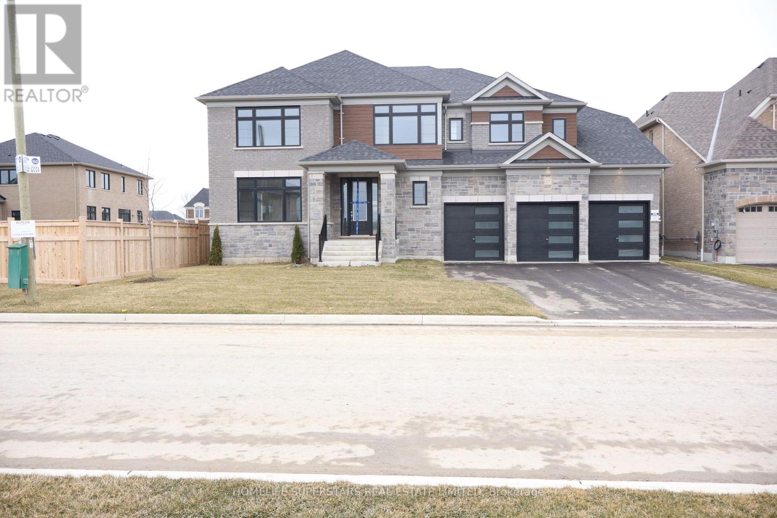 17 Bellflower Crescent Property Photo 1