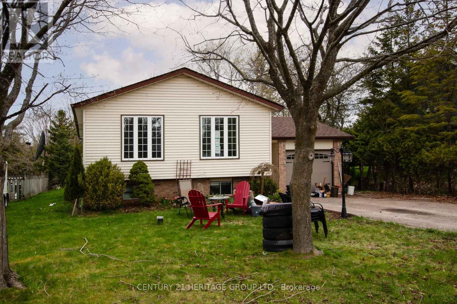 70 DOROTHY AVENUE Property Photo 1