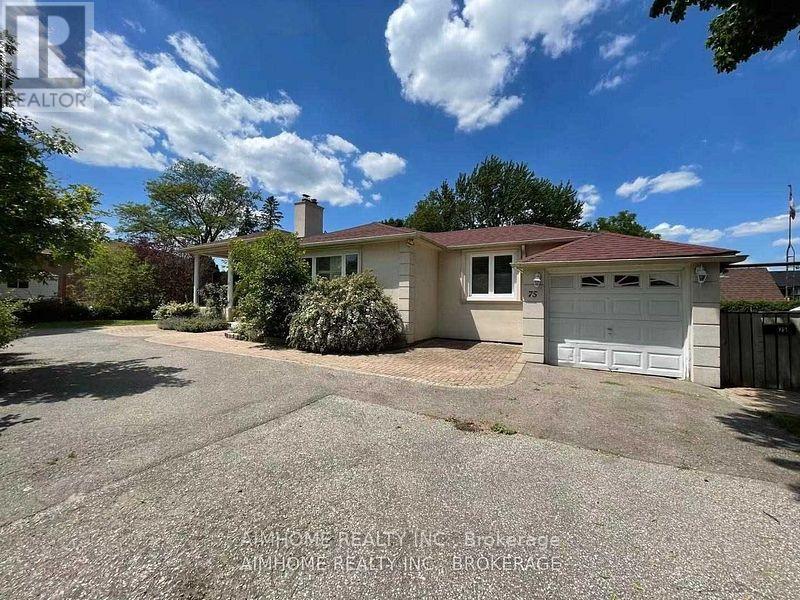 75 Harding Boulevard Property Photo 1