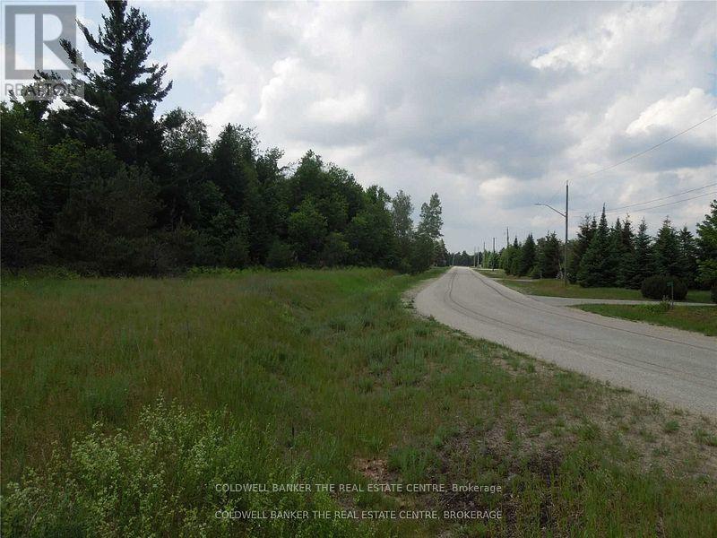 6 Tioga Boulevard Property Photo 4