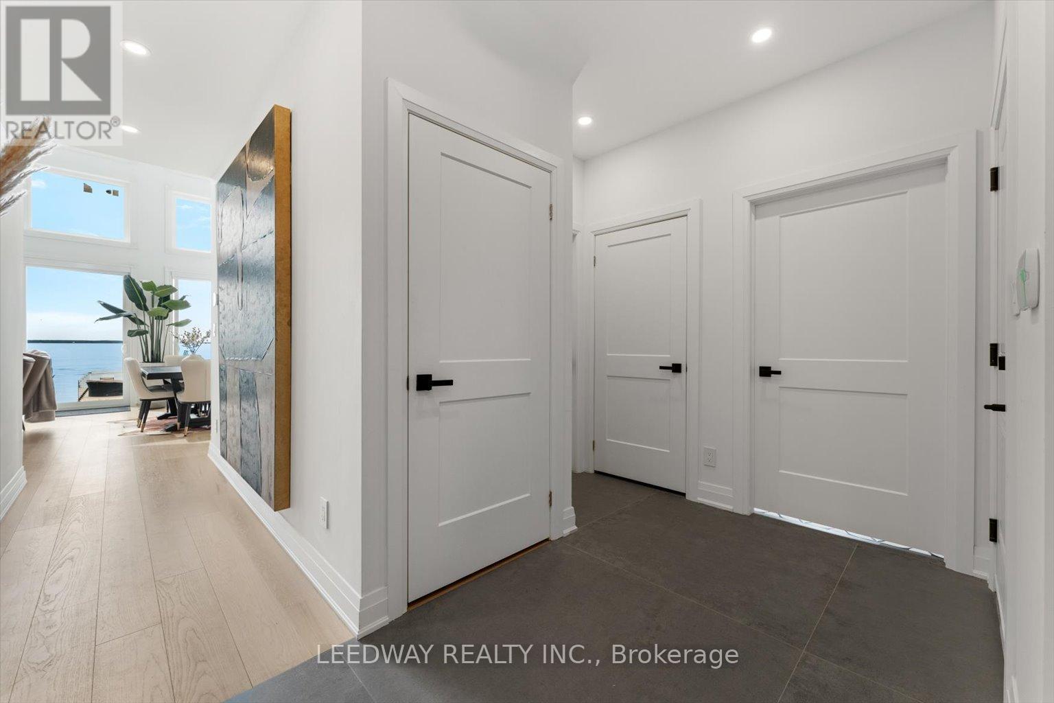 24410 Thorah Park Boulevard Property Photo 7