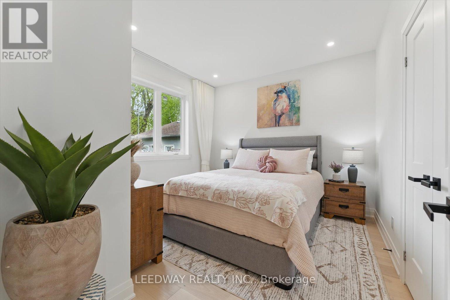 24410 Thorah Park Boulevard Property Photo 22