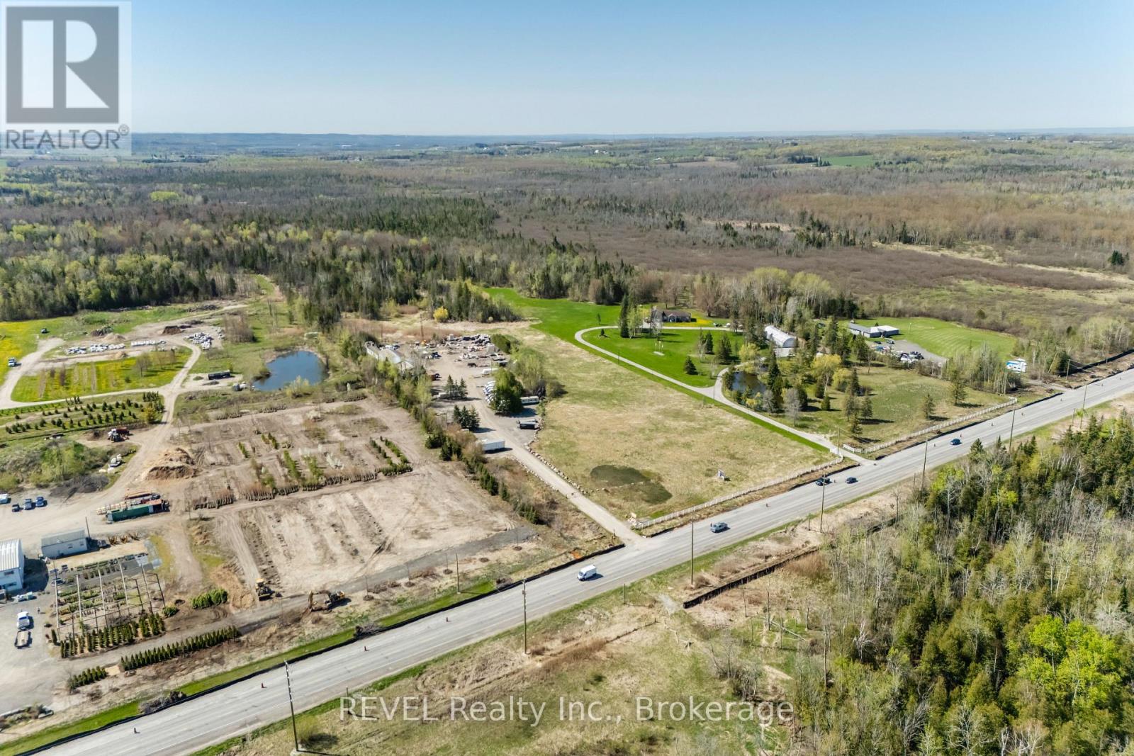 2513 Innisfil Beach Road Property Photo 2