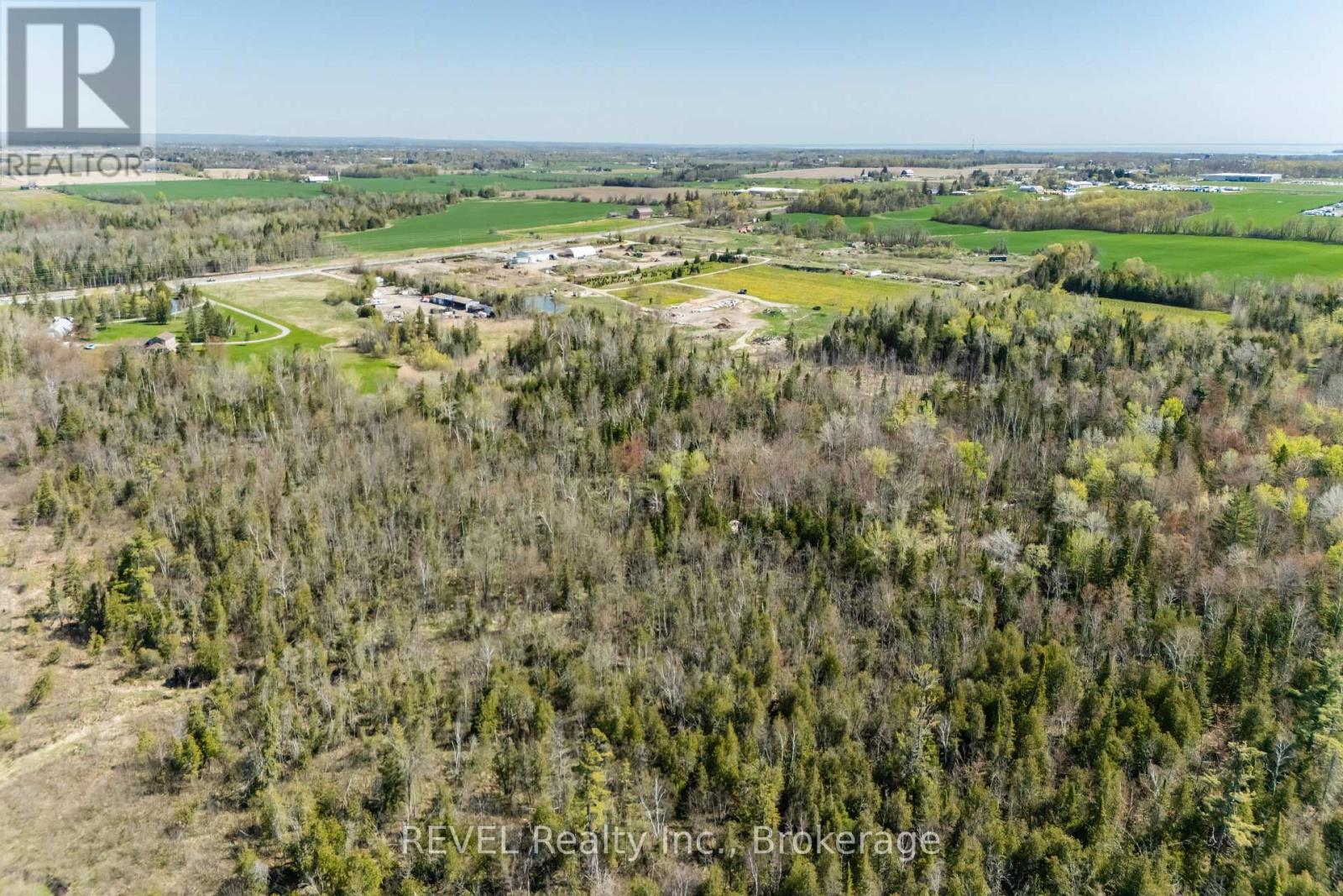 2513 Innisfil Beach Road Property Photo 5