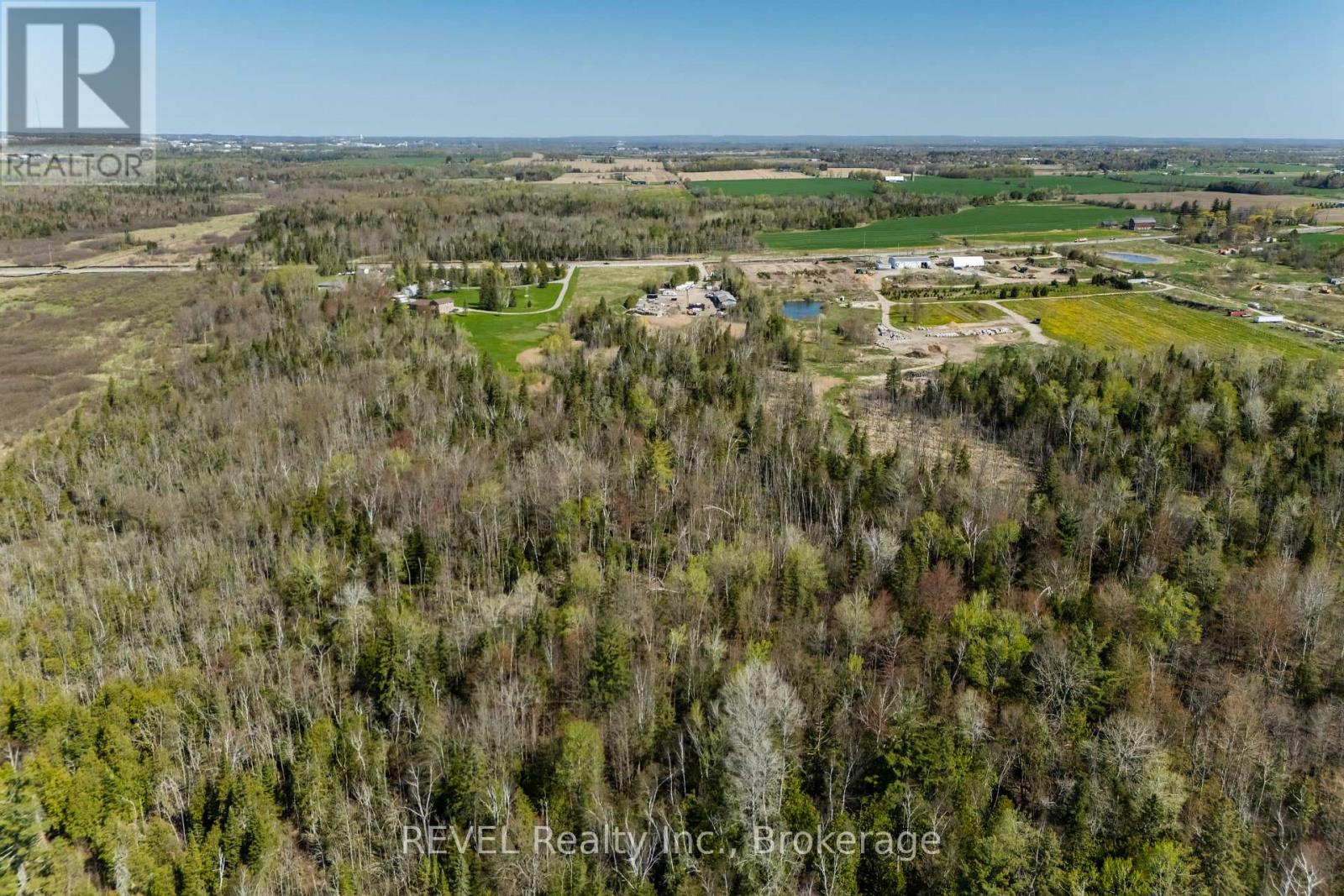 2513 Innisfil Beach Road Property Photo 6