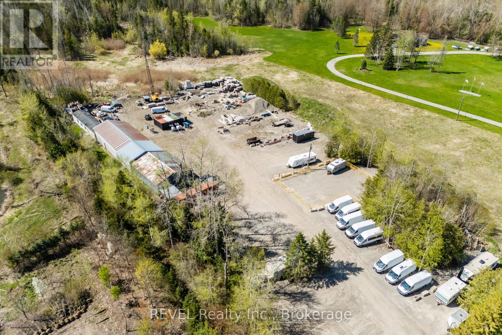 2513 Innisfil Beach Road Property Photo 12