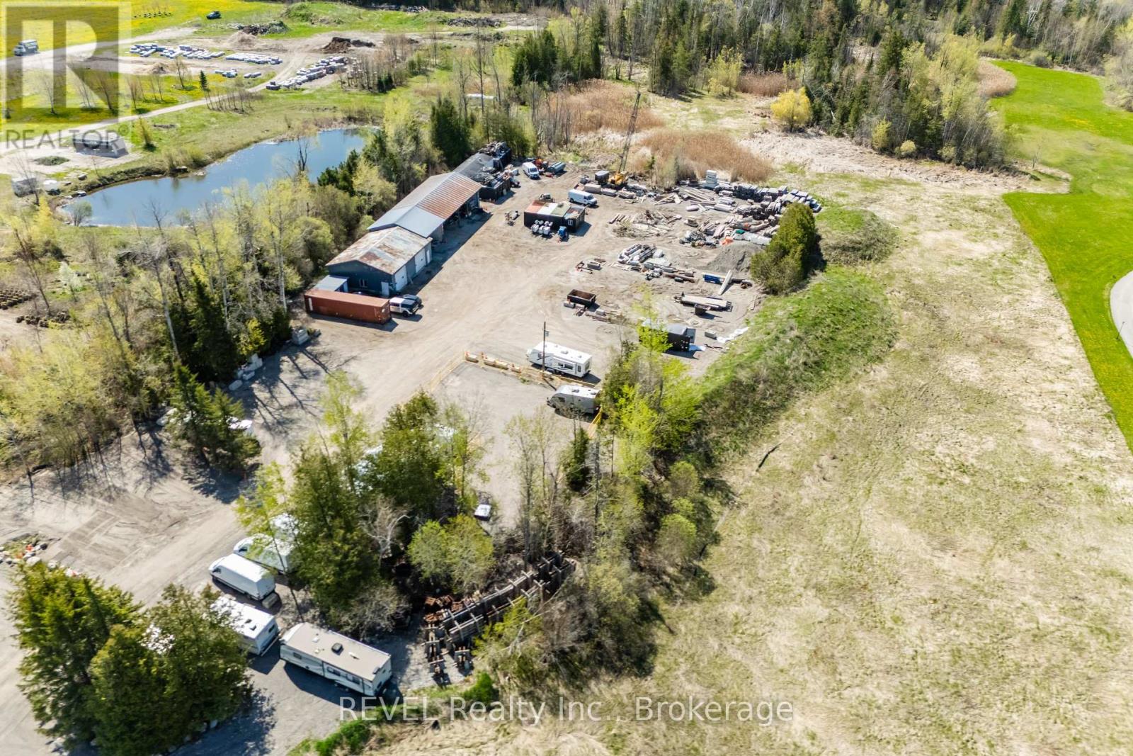 2513 Innisfil Beach Road Property Photo 13