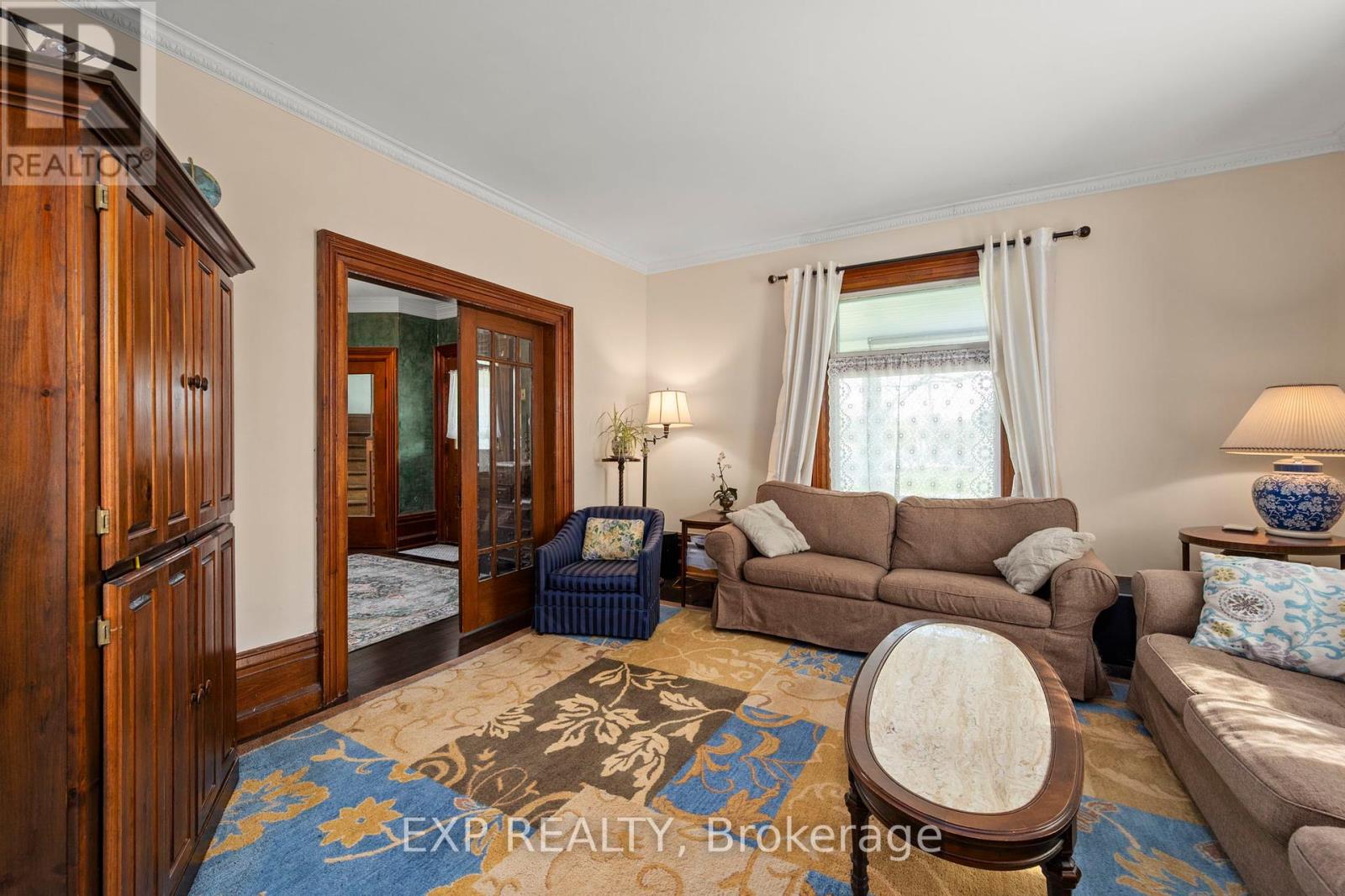 145 High Street Property Photo 9