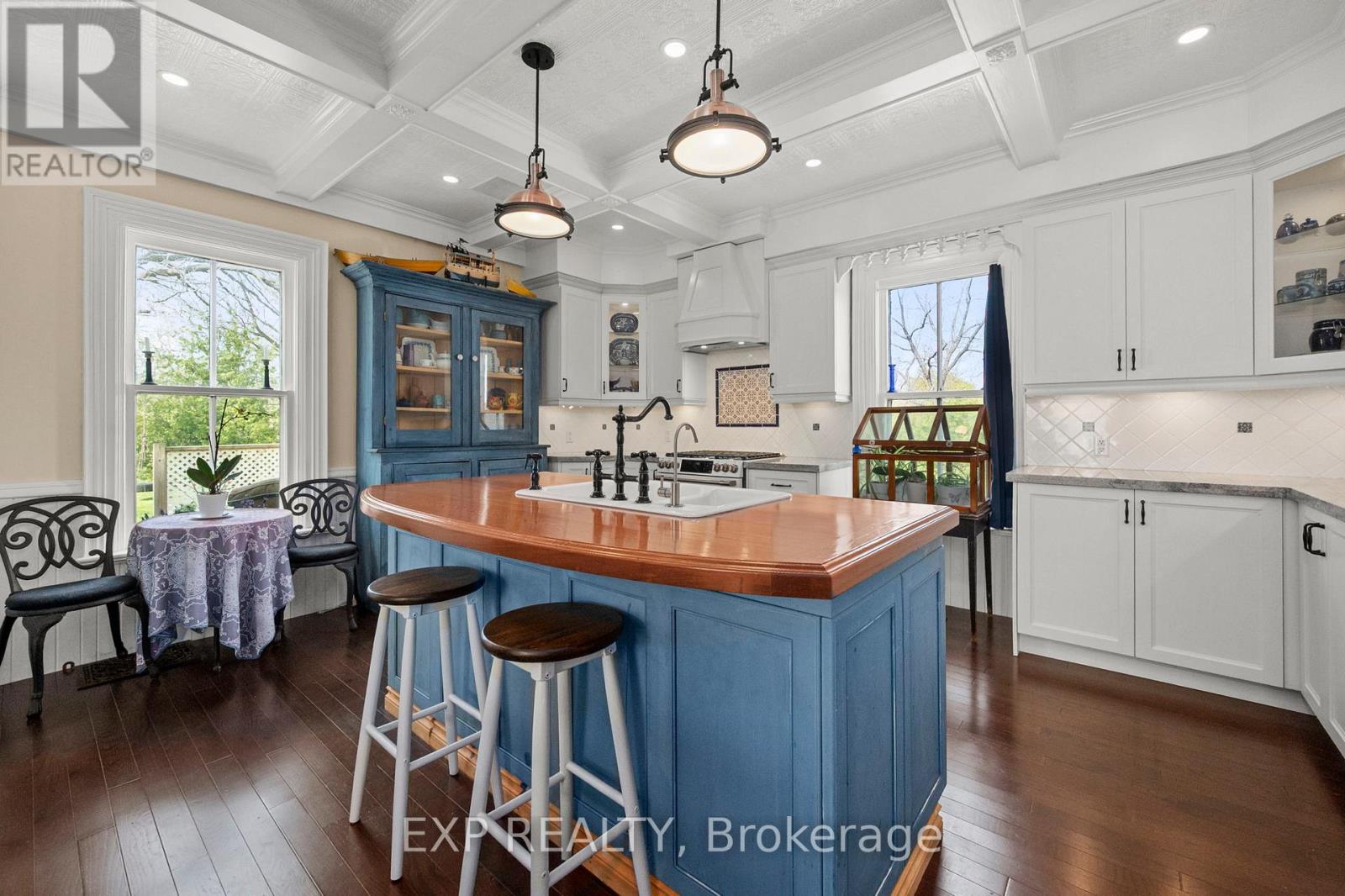145 High Street Property Photo 14