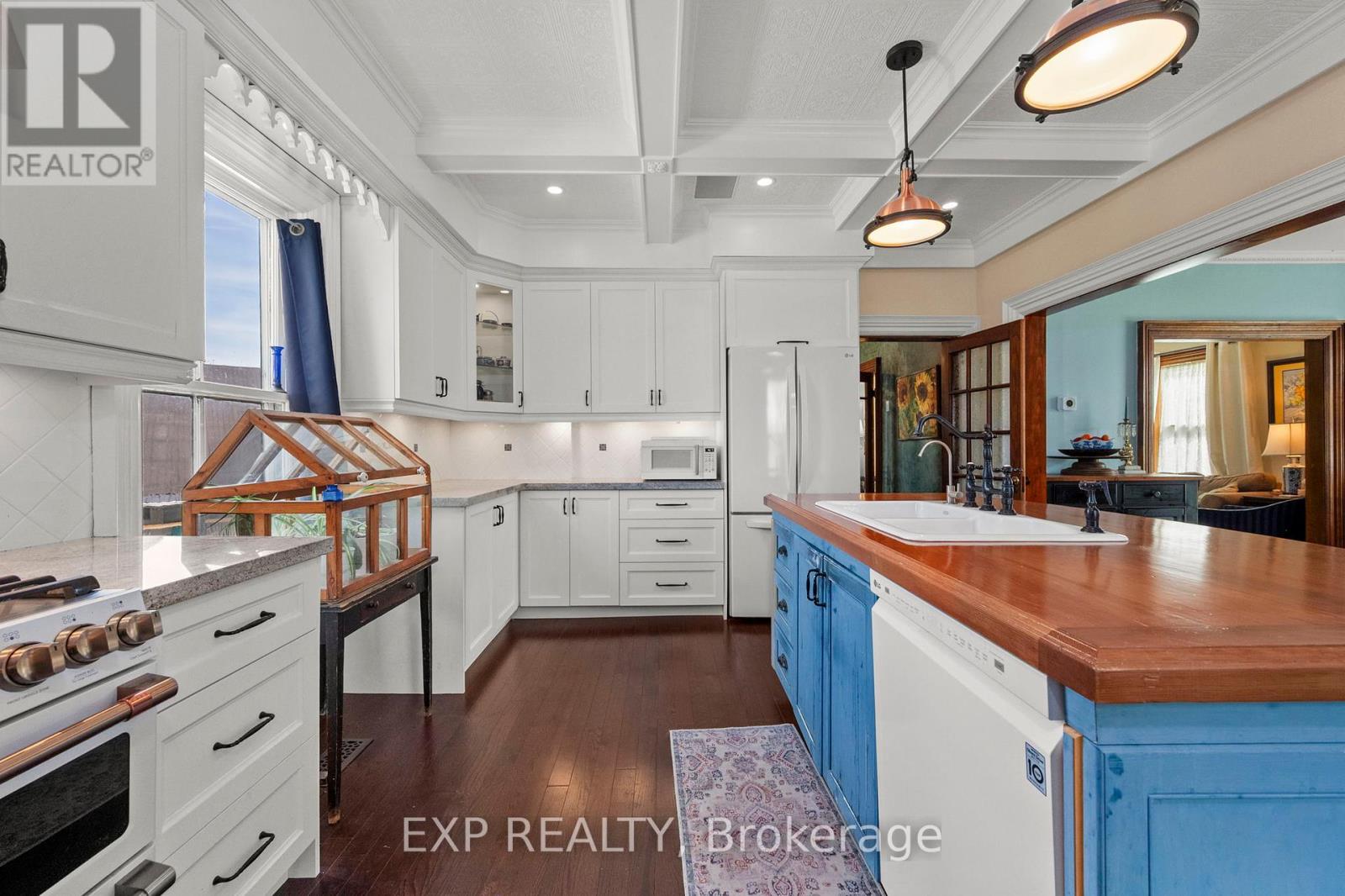 145 High Street Property Photo 15