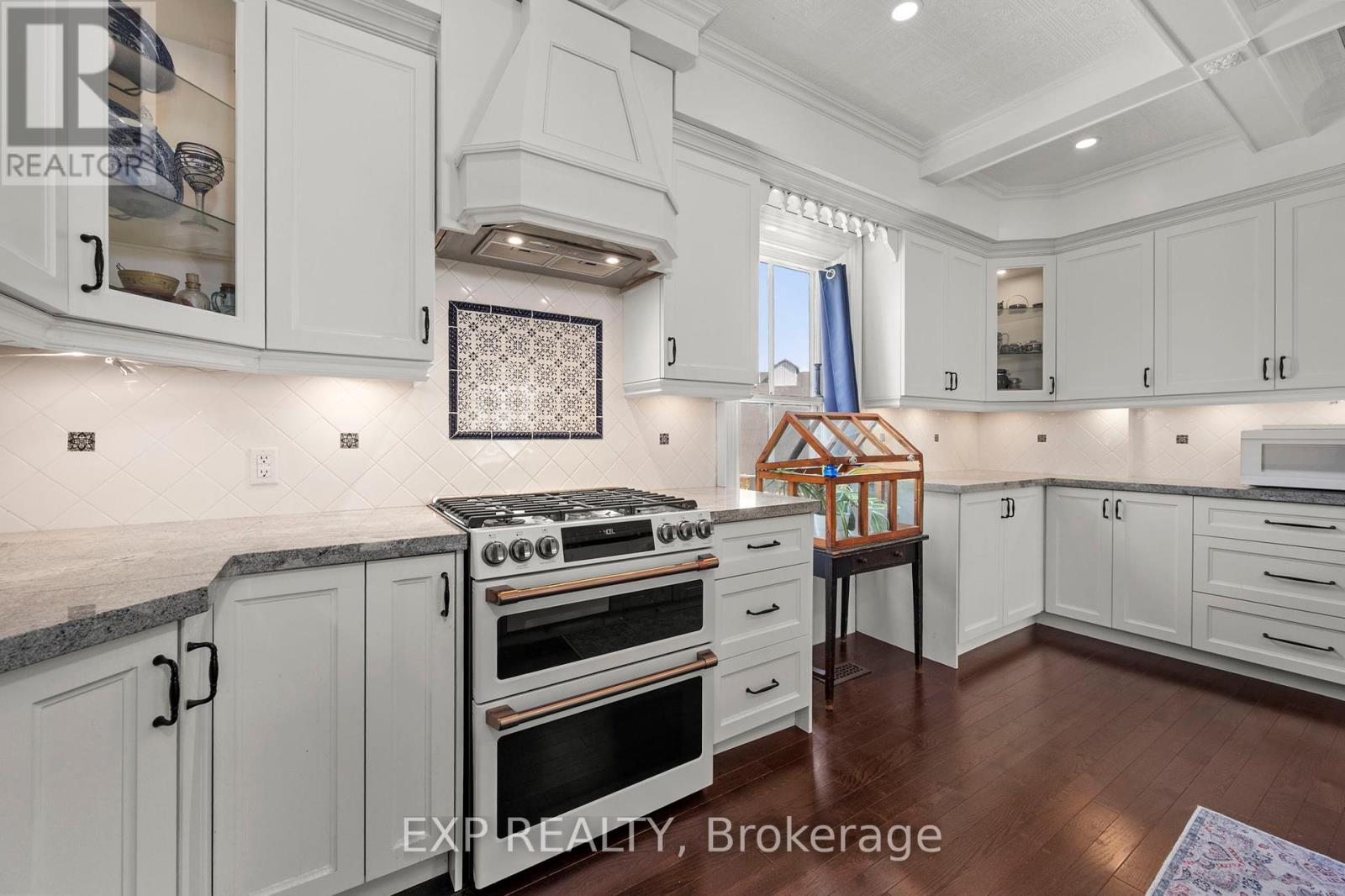 145 High Street Property Photo 16
