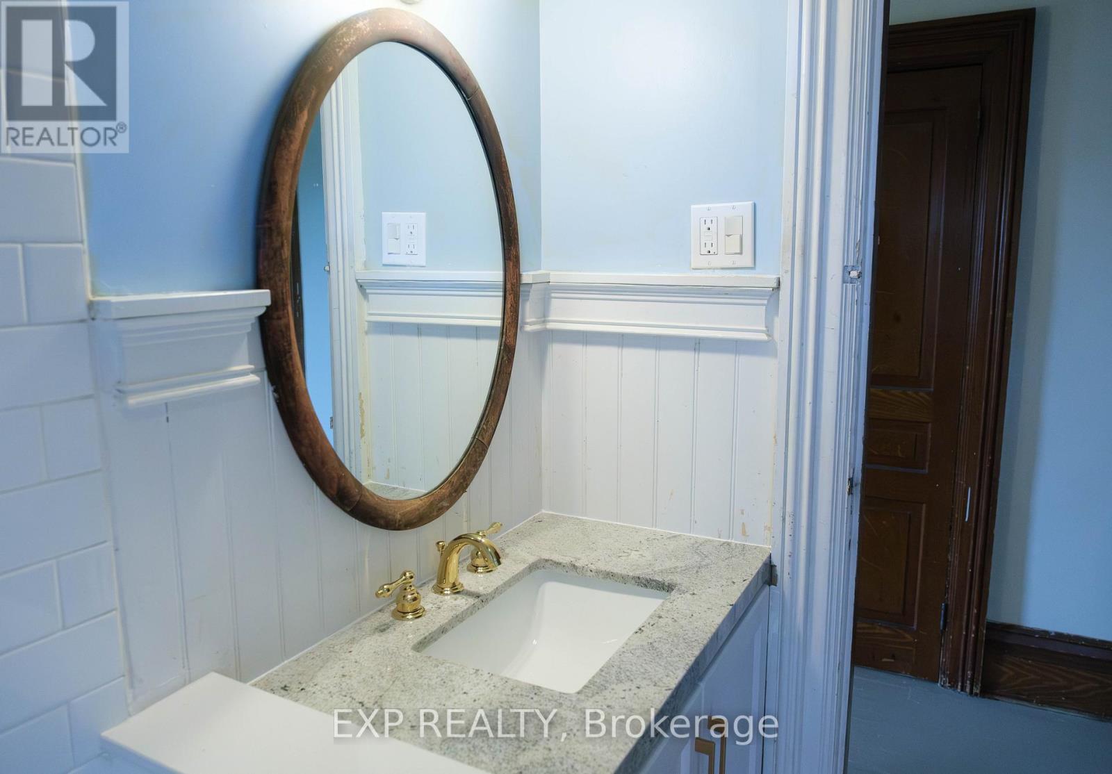 145 High Street Property Photo 17