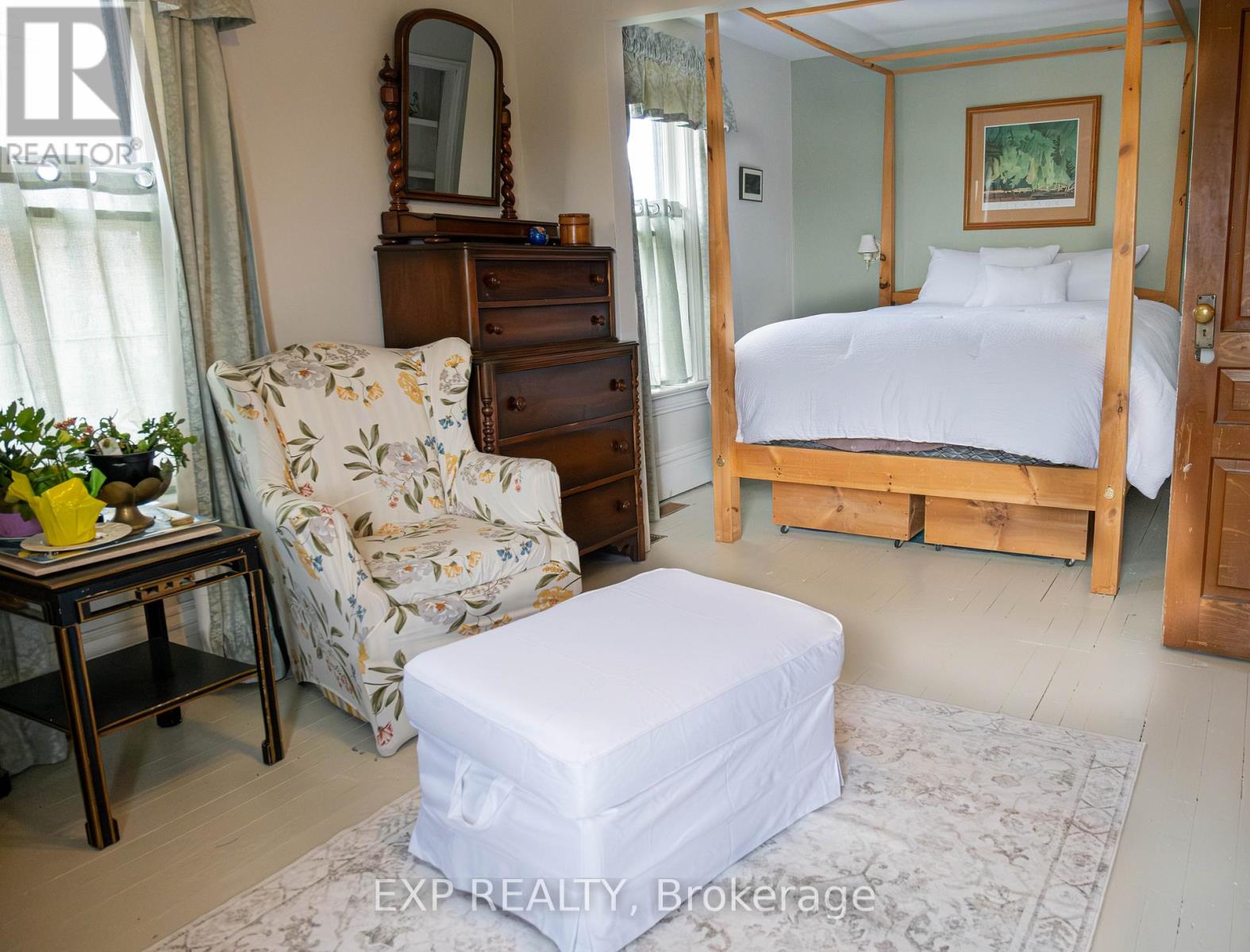 145 High Street Property Photo 21
