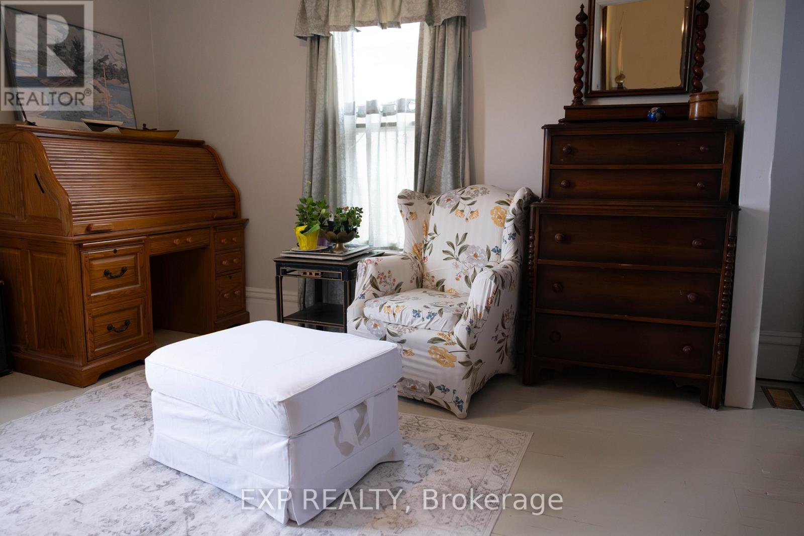 145 High Street Property Photo 25