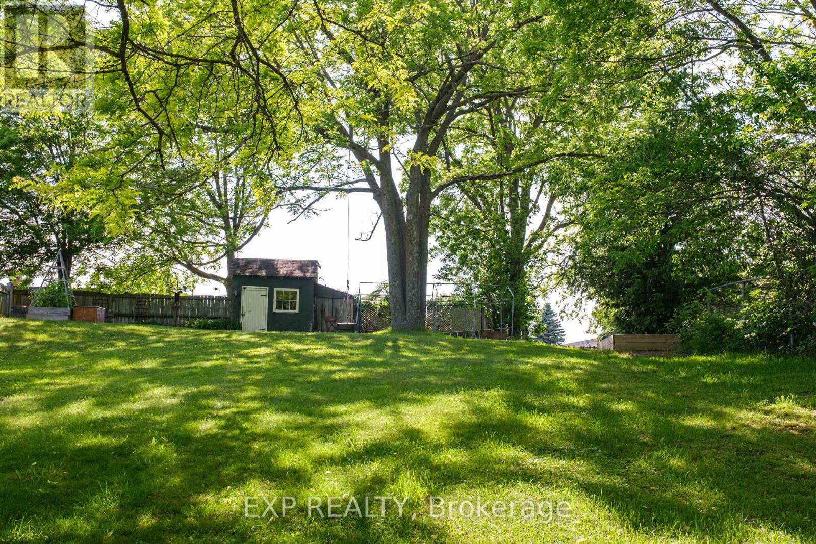 145 High Street Property Photo 42