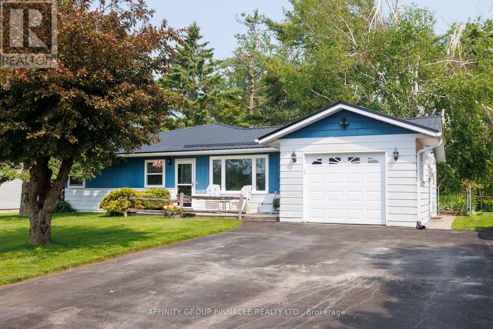 46 Maplewood Avenue Property Photo 1