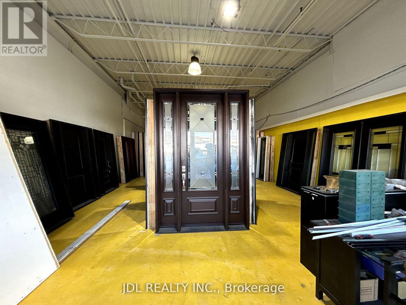 Unit 1,3,5 & 17 - 7370 Woodbine Avenue Property Photo 12